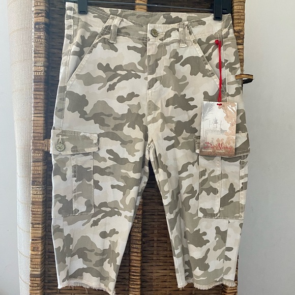 DA-NANG Cropped Pants - NWT